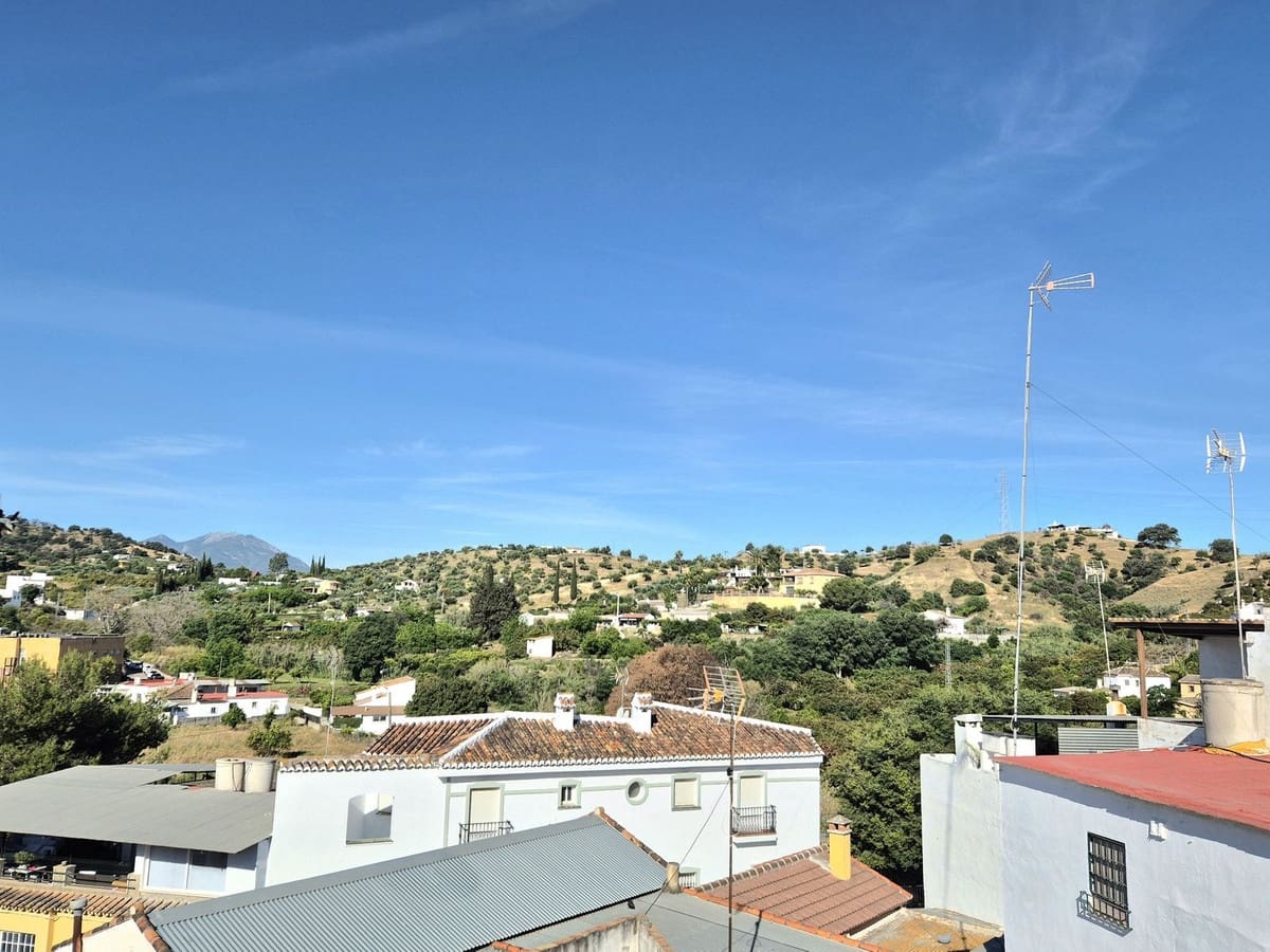 2 soverom Kjedet enebolig til salgs i Coin - € 109 000 (Ref: 9296055)