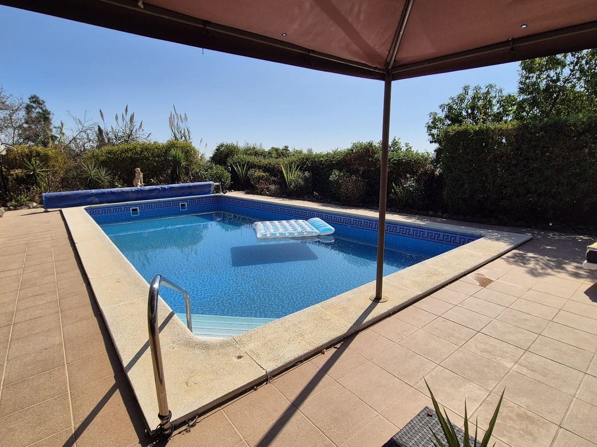 3 soveværelse Finca/Landehus til salg i Estacion de Cartama med swimmingpool garage - € 370.000 (Ref: 9301990)