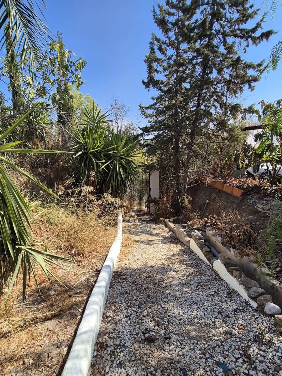 3 soveværelse Finca/Landehus til salg i Estacion de Cartama med swimmingpool garage - € 370.000 (Ref: 9301990)