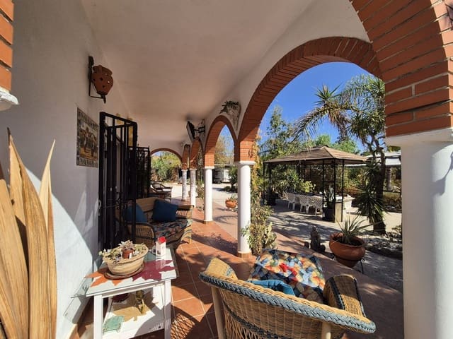 3 soveværelse Finca/Landehus til salg i Estación de Cártama, Cártama med swimmingpool garage - € 370.000 (Ref: 9301990)