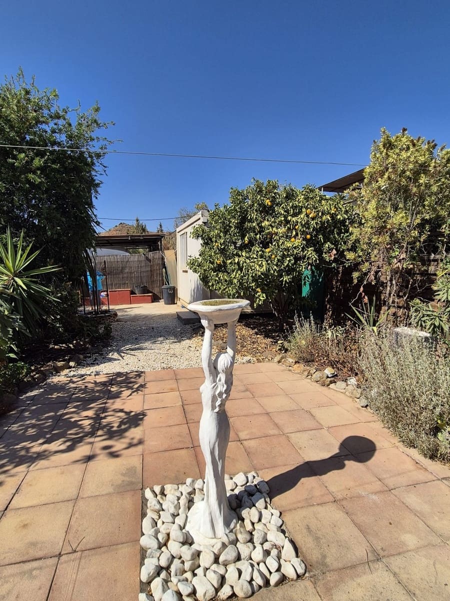 3 soveværelse Finca/Landehus til salg i Estacion de Cartama med swimmingpool garage - € 370.000 (Ref: 9301990)