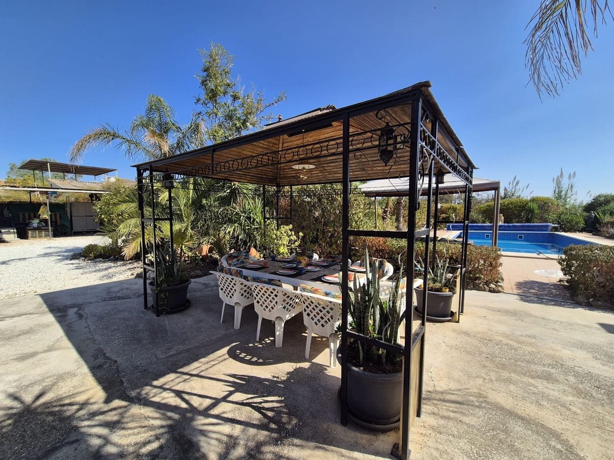 3 soveværelse Finca/Landehus til salg i Estacion de Cartama med swimmingpool garage - € 370.000 (Ref: 9301990)