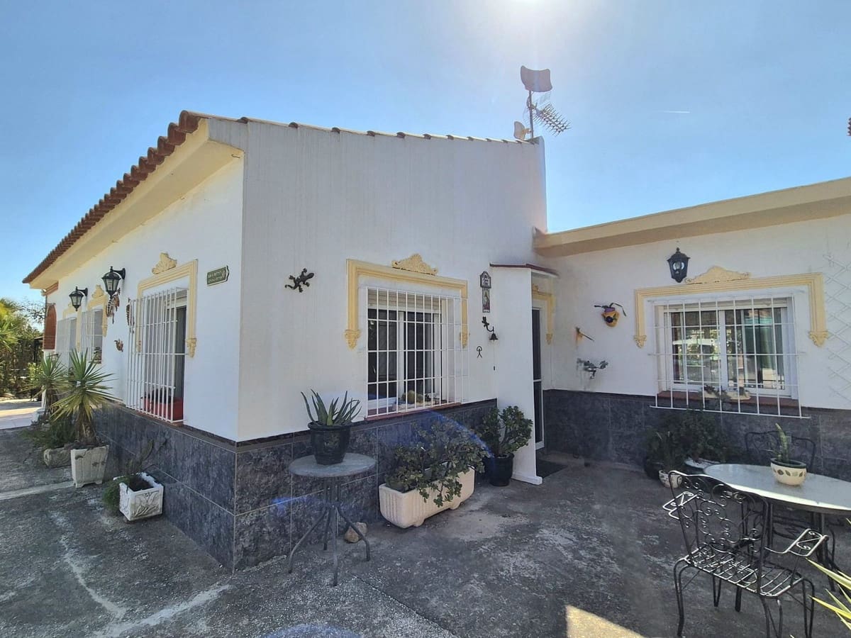 Finca/Casa Rural de 3 habitaciones en Estación de Cártama en venta con piscina garaje - 370.000 € (Ref: 9301990)
