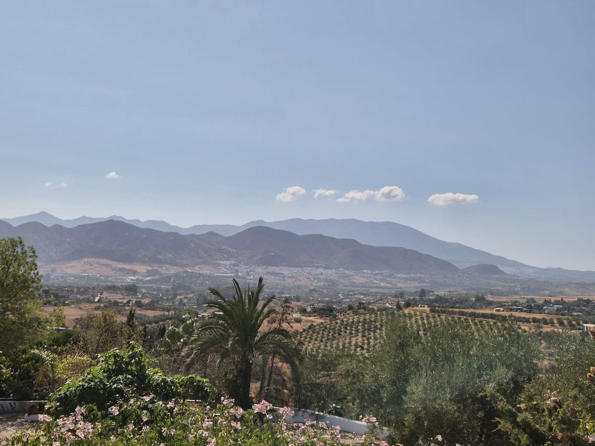 3 Zimmer Finca/Landgut zu verkaufen in Estacion de Cartama mit Pool Garage - 370.000 € (Ref: 9301990)