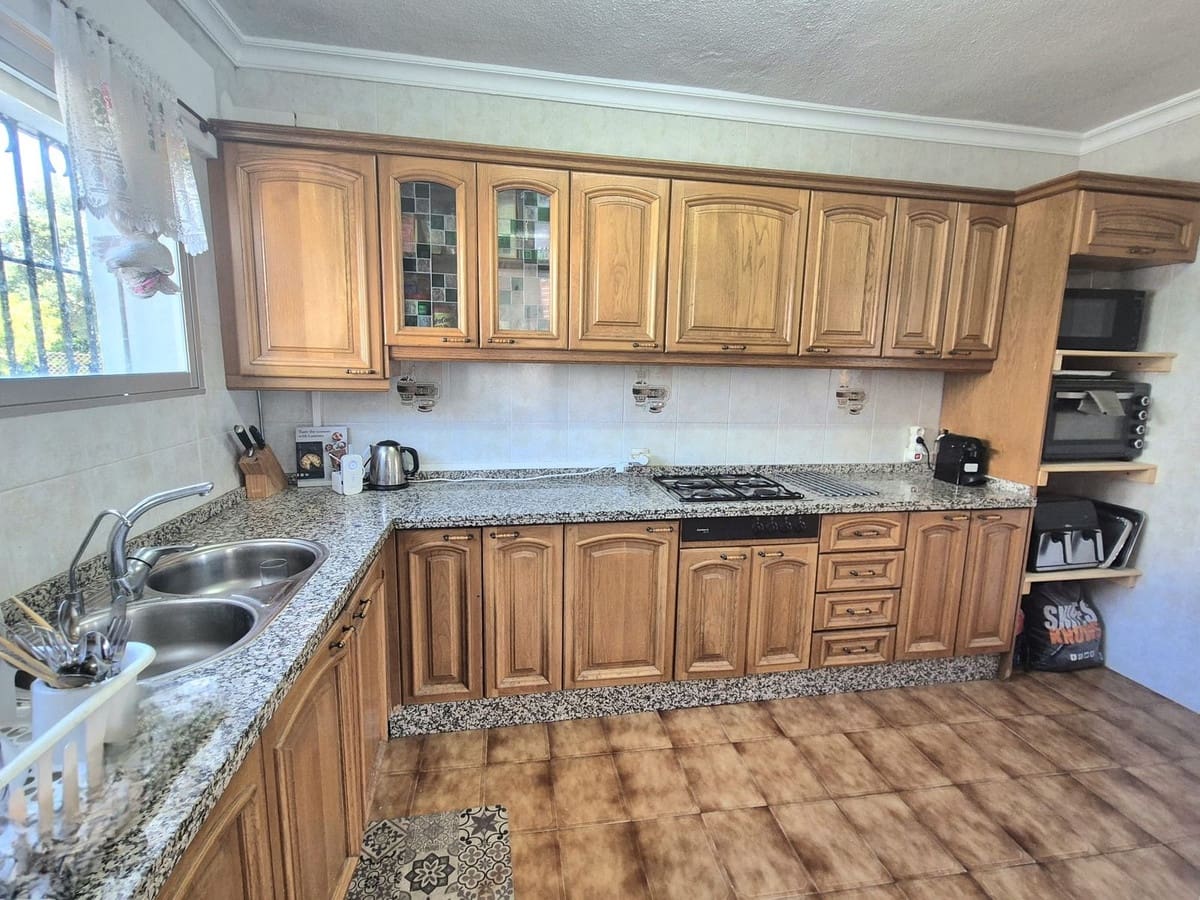 5 slaapkamer Villa te koop in Alhaurin de la Torre met zwembad garage - € 500.000 (Ref: 9314310)