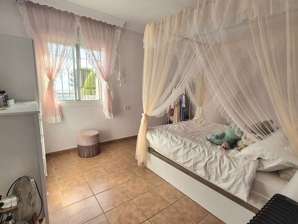 5 slaapkamer Villa te koop in Alhaurin de la Torre met zwembad garage - € 500.000 (Ref: 9314310)