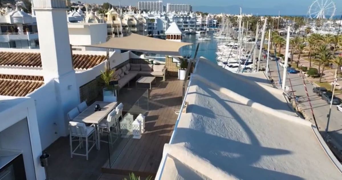 4 slaapkamer Appartement te koop in Benalmadena Costa met zwembad garage - € 1.975.000 (Ref: 9352830)