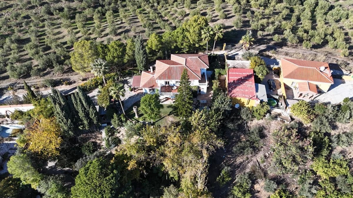 4 bedroom Villa for sale in Coin with pool garage - € 795,000 (Ref: 9383880)