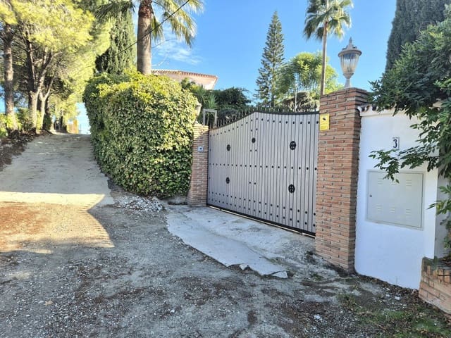 4 soverom Villa til salgs i Coín med svømmebasseng garasje - € 795 000 (Ref: 9383880)