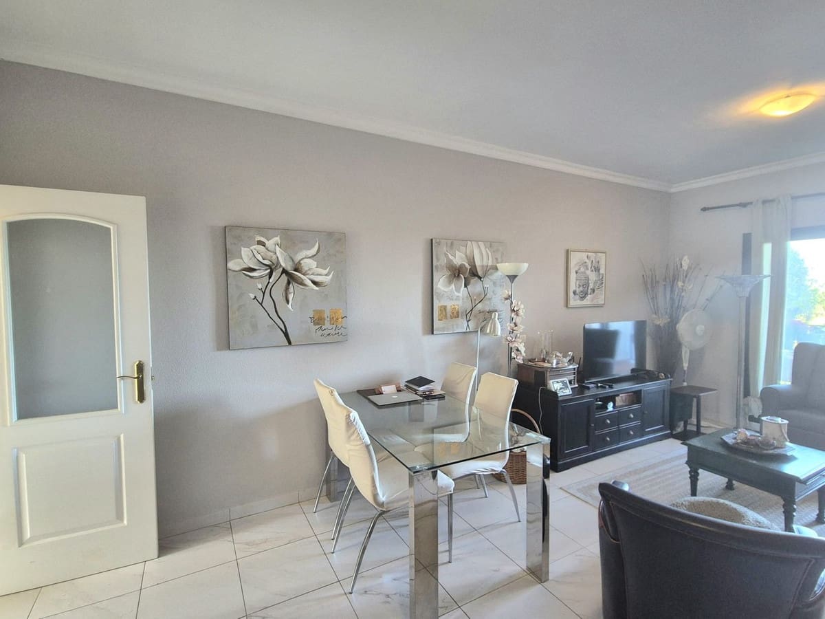 2 soveværelse Lejlighed til salg i Alhaurin Golf med swimmingpool garage - € 275.000 (Ref: 9403635)