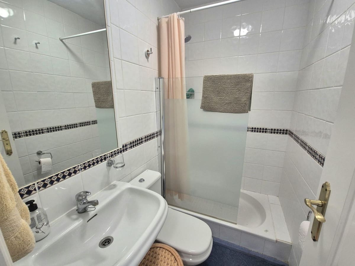 2 soveværelse Lejlighed til salg i Alhaurin Golf med swimmingpool garage - € 275.000 (Ref: 9403635)