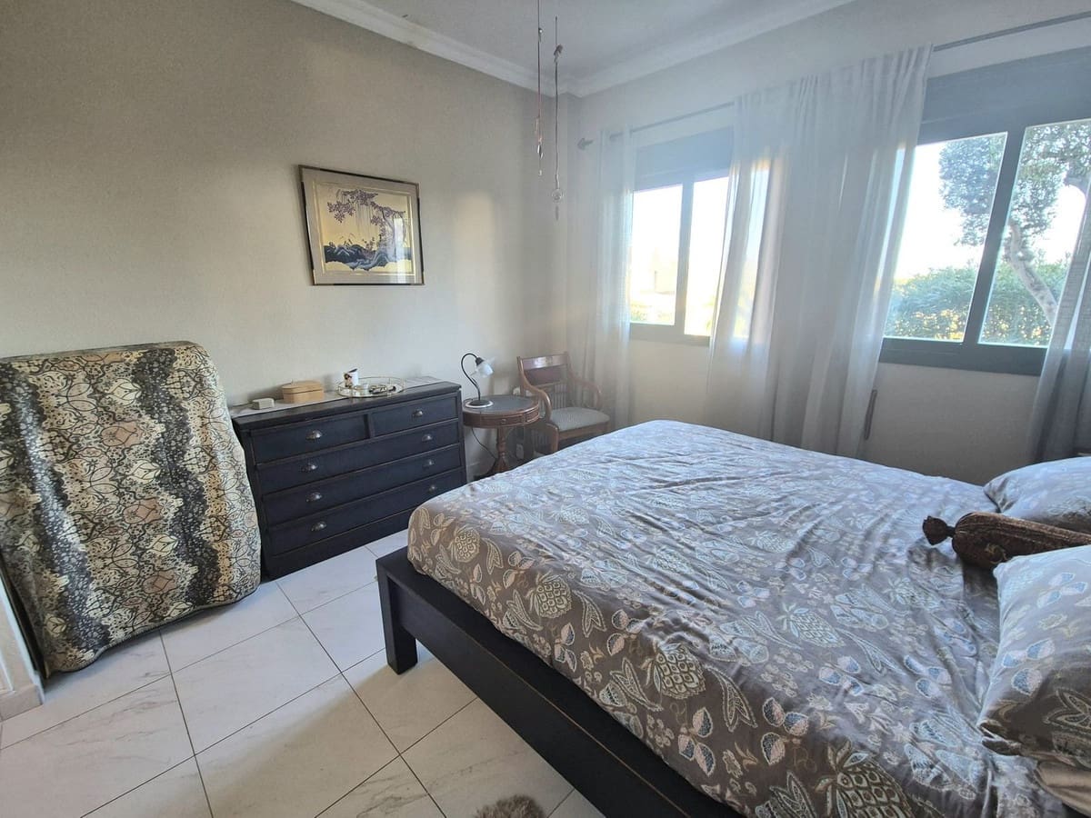 2 soveværelse Lejlighed til salg i Alhaurin Golf med swimmingpool garage - € 275.000 (Ref: 9403635)