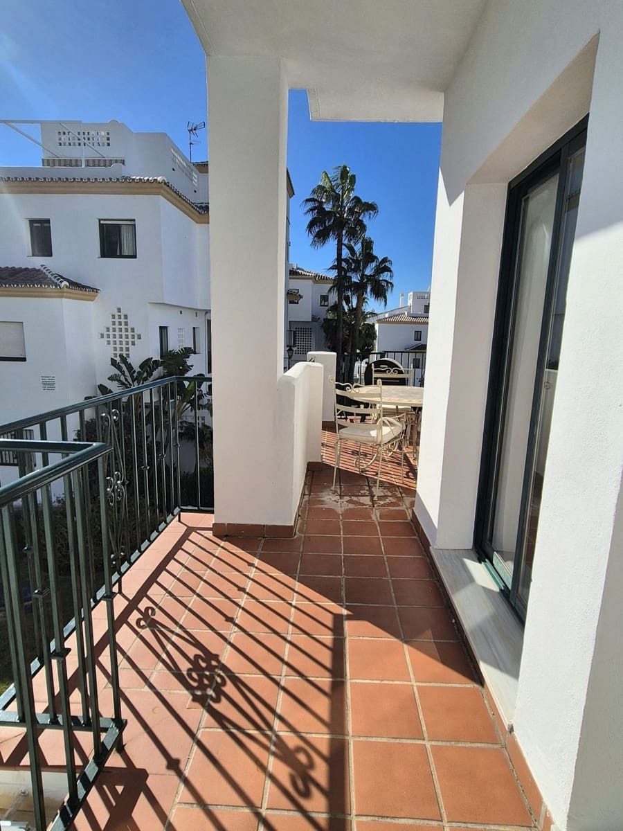 2 soveværelse Lejlighed til salg i Alhaurin Golf med swimmingpool garage - € 265.000 (Ref: 9409797)