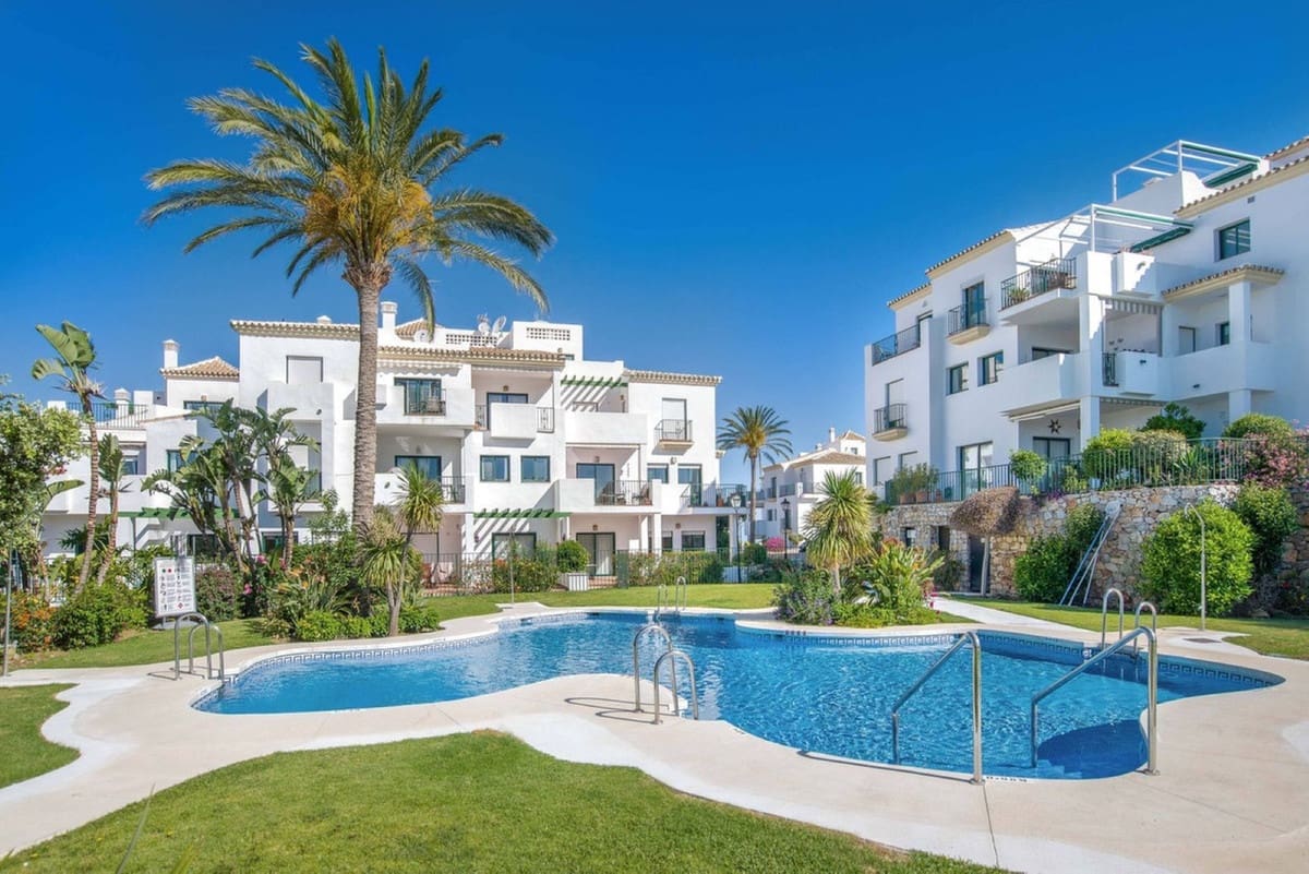 2 chambre Appartement à vendre à Alhaurin Golf avec piscine garage - 265 000 € (Ref: 9409797)