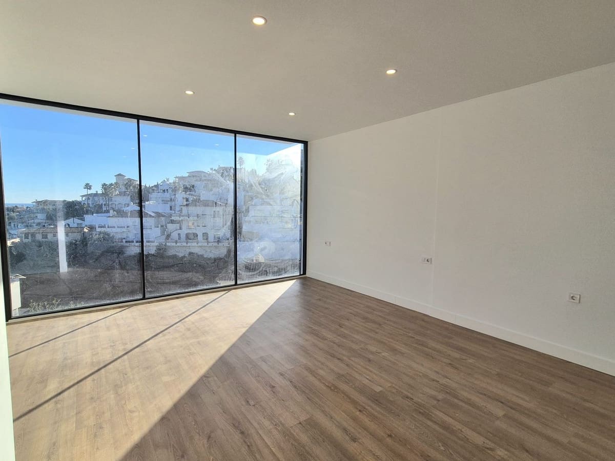 3 bedroom Villa for sale in Cerro del Aguila with pool garage - € 1,089,000 (Ref: 9525279)