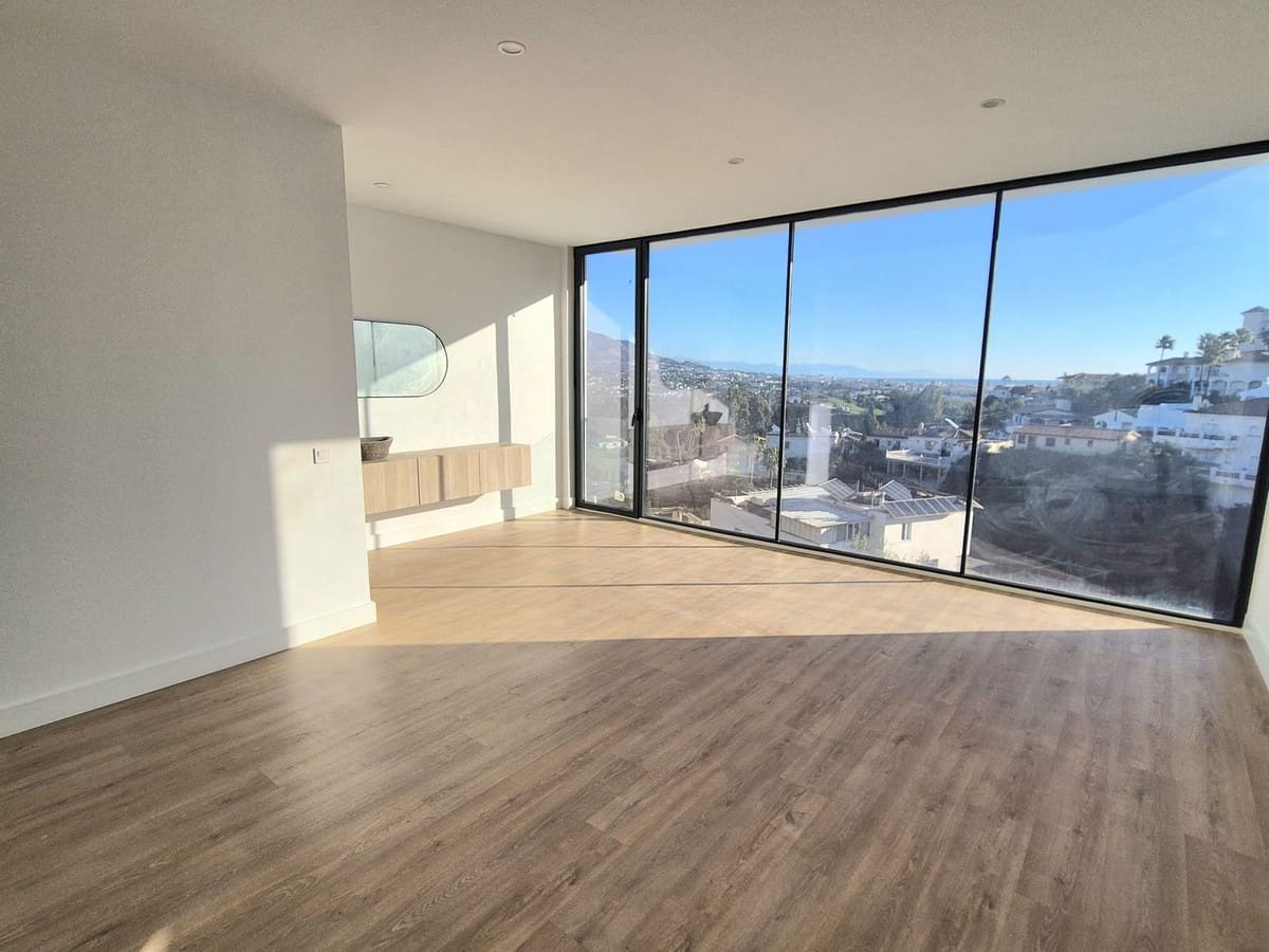 3 bedroom Villa for sale in Cerro del Aguila with pool garage - € 1,089,000 (Ref: 9525279)