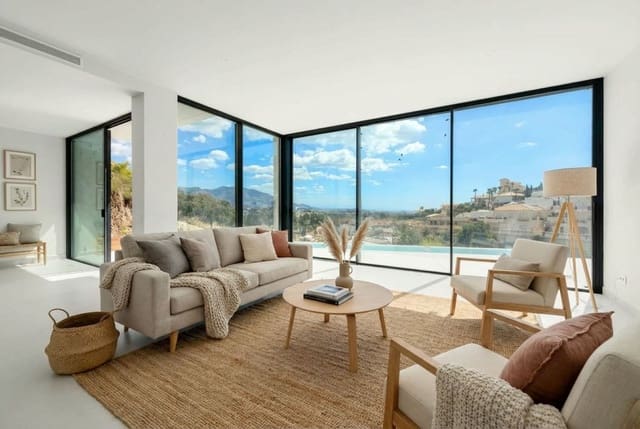 Chalet de 3 habitaciones en Cerro del Aguila, Mijas en venta con piscina garaje - 1.089.000 € (Ref: 9525279)