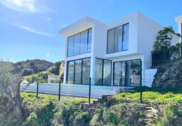 Chalet de 3 habitaciones en Cerro del Aguila, Mijas en venta con piscina garaje - 1.089.000 € (Ref: 9525279)