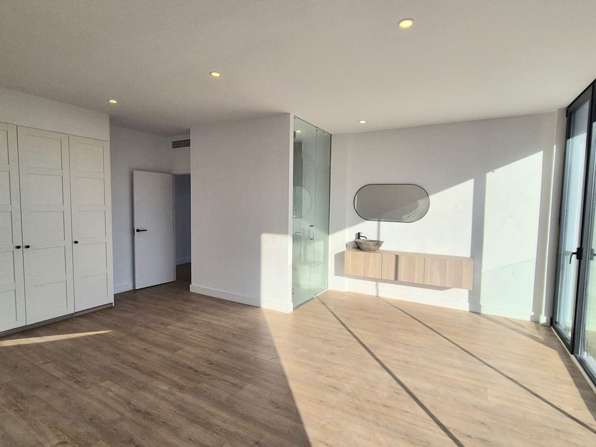 3 slaapkamer Villa te koop in Cerro del Aguila met zwembad garage - € 1.089.000 (Ref: 9525279)