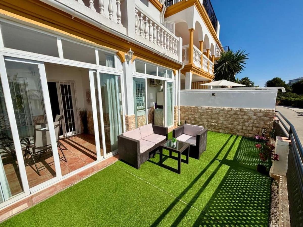 2 quarto Apartamento para venda em El Faro com piscina - 270 000 € (Ref: 9563749)