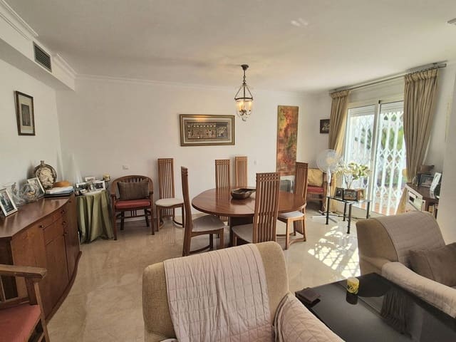 3 bedroom Semi-detached Villa for sale in Alhaurín Golf, Alhaurín el Grande with garage - € 455,000 (Ref: 9593137)