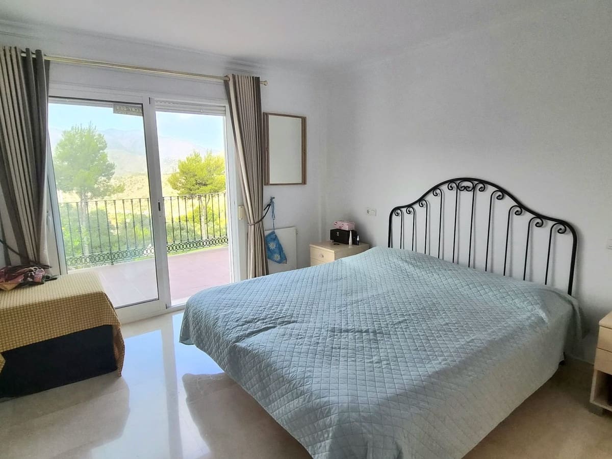 3 quarto Moradia Geminada para venda em Alhaurin Golf com garagem - 455 000 € (Ref: 9593137)