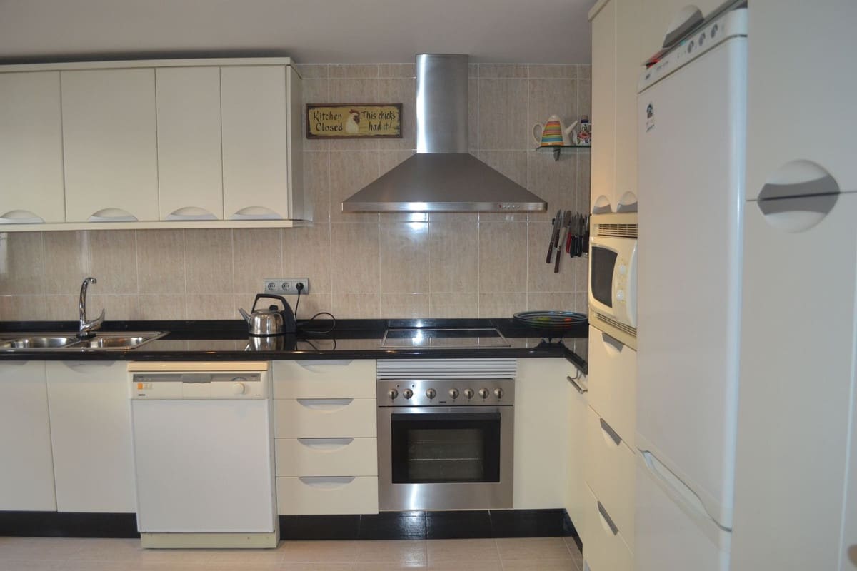 3 quarto Moradia Geminada para venda em Alhaurin Golf com garagem - 455 000 € (Ref: 9593137)