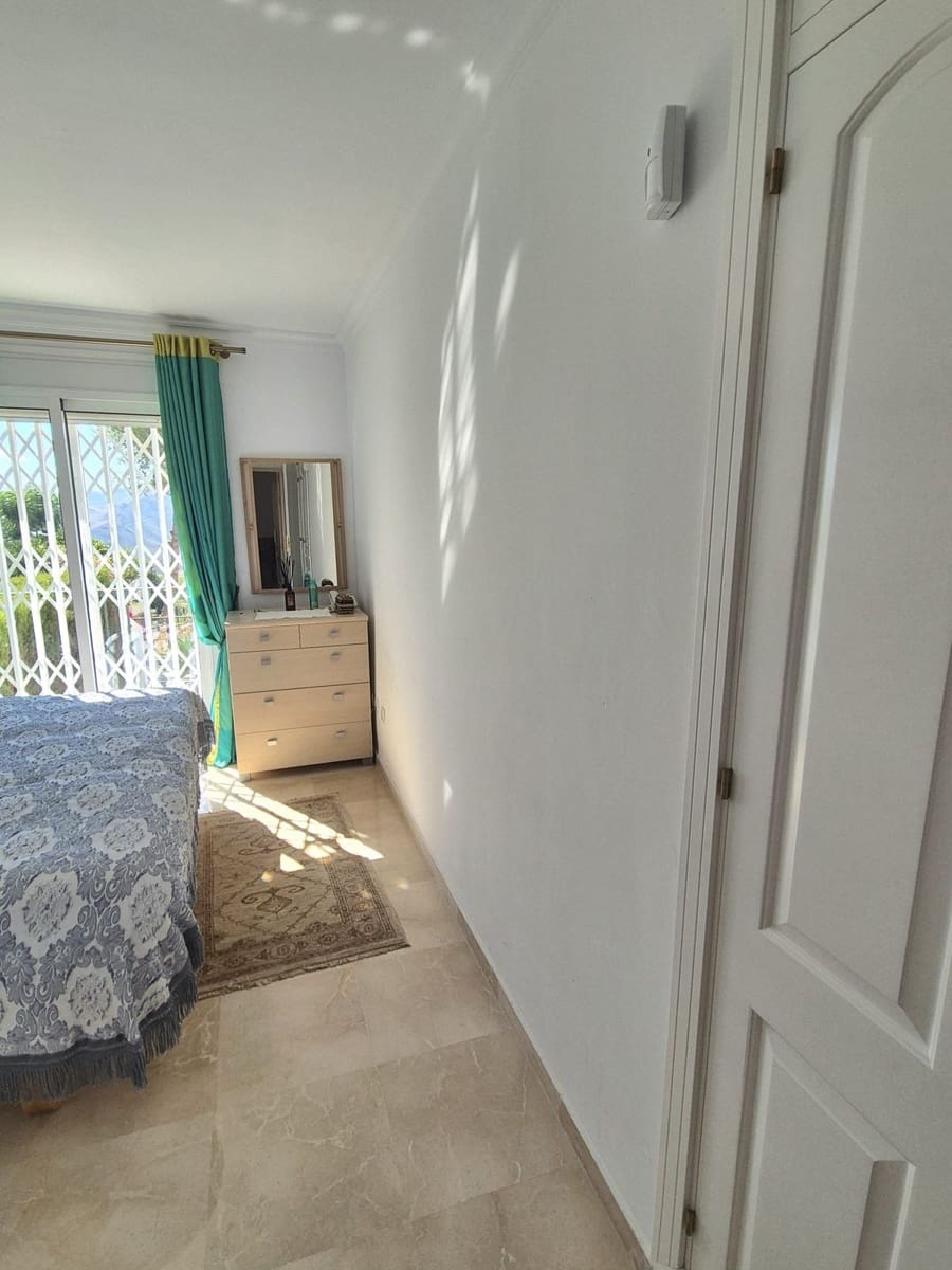 3 quarto Moradia Geminada para venda em Alhaurin Golf com garagem - 455 000 € (Ref: 9593137)