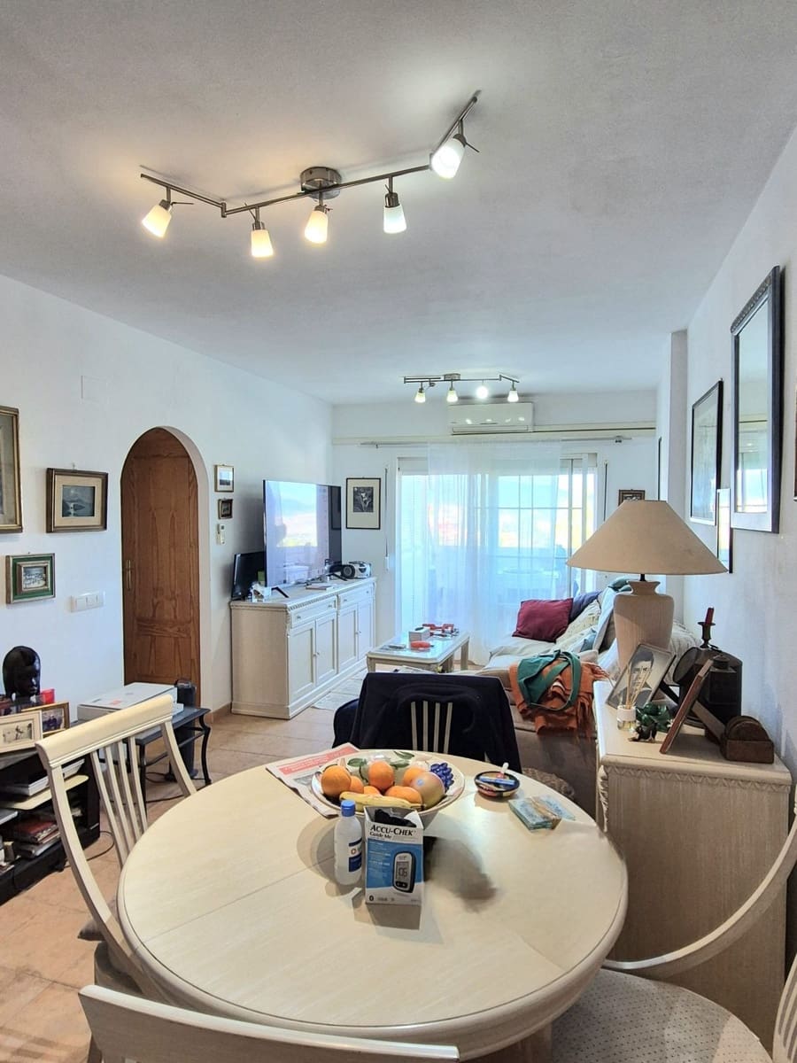 3 bedroom Penthouse for sale in Alhaurin el Grande with garage - € 297,000 (Ref: 9609959)