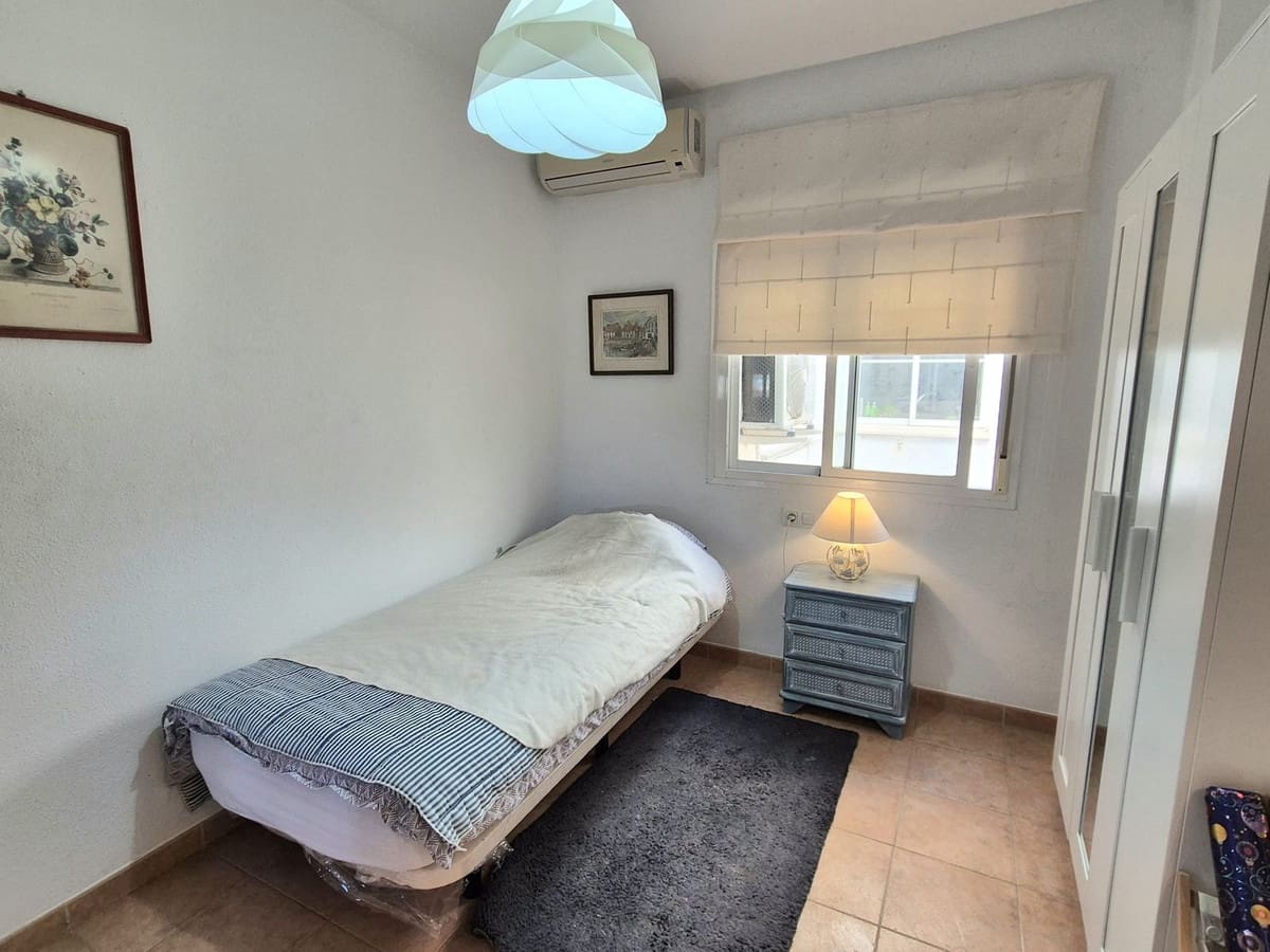 3 bedroom Penthouse for sale in Alhaurin el Grande with garage - € 297,000 (Ref: 9609959)