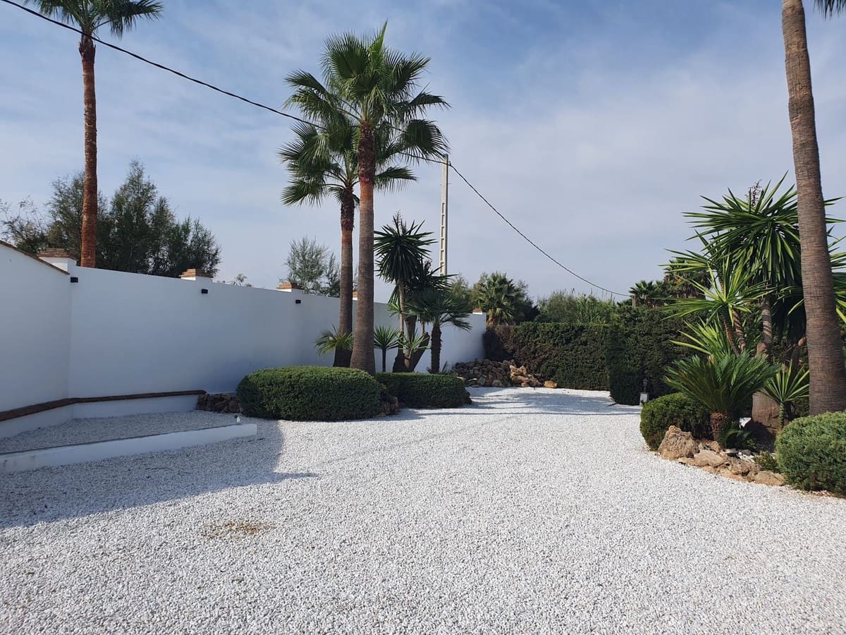 3 slaapkamer Finca/Landhuis te koop in Cartama met zwembad garage - € 699.000 (Ref: 9628412)