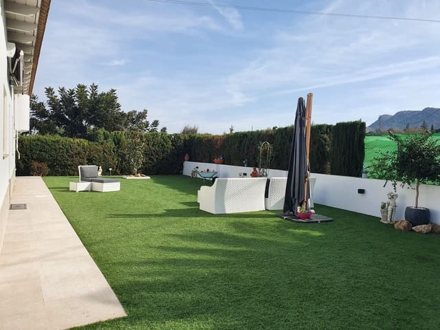 3 sovrum Finca/Hus på landet till salu i Cártama med pool garage - 699 000 € (Ref: 9628412)