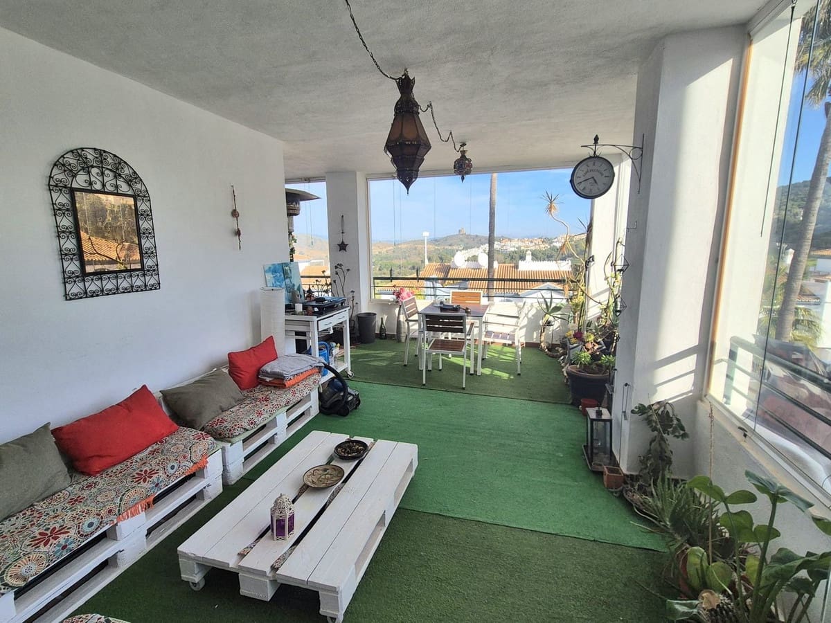 3 soverom Leilighet til salgs i Alhaurin Golf med svømmebasseng garasje - € 285 000 (Ref: 9630566)