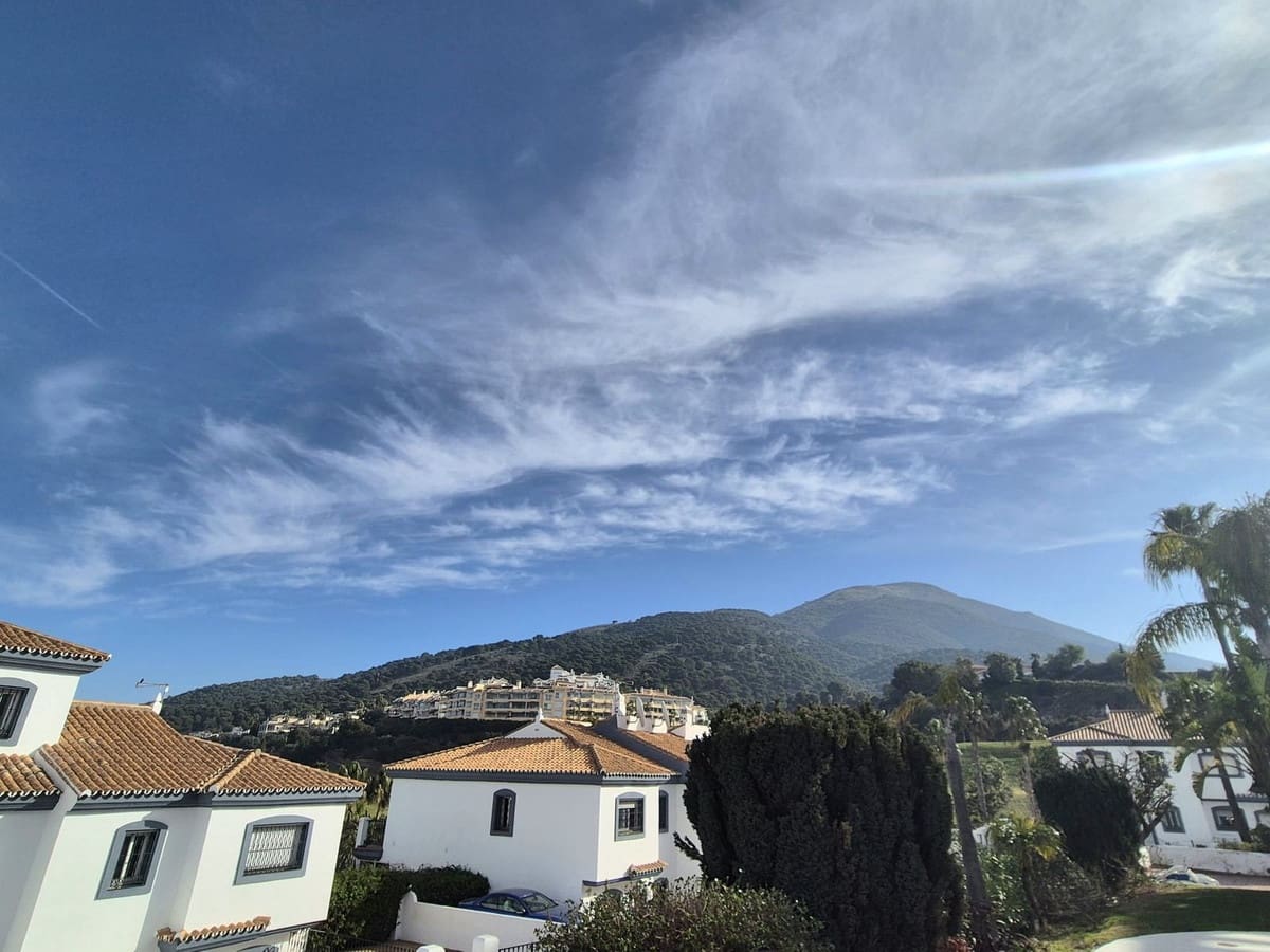 3 bedroom Apartment for sale in Alhaurin Golf with pool garage - € 285,000 (Ref: 9630566)