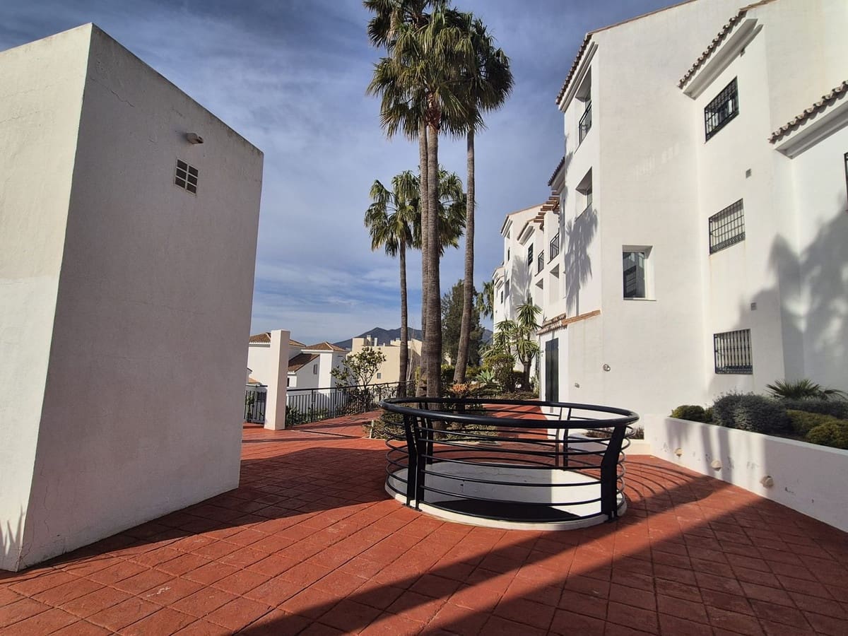 3 bedroom Apartment for sale in Alhaurin Golf with pool garage - € 285,000 (Ref: 9630566)