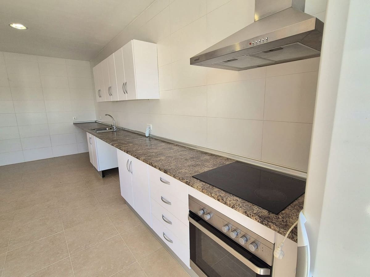 Chalet de 3 habitaciones en Coín en venta con piscina garaje - 475.000 € (Ref: 9656768)