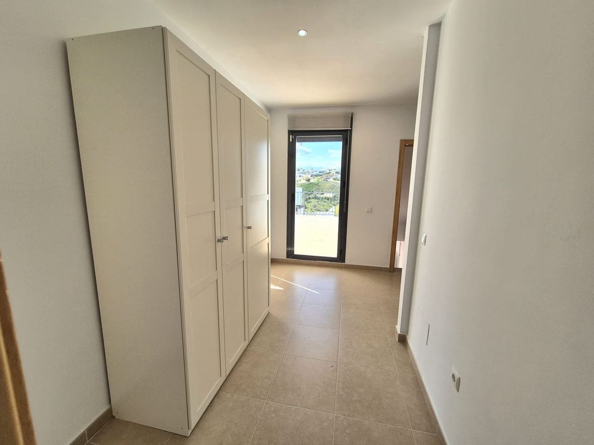 Chalet de 3 habitaciones en Coín en venta con piscina garaje - 475.000 € (Ref: 9656768)