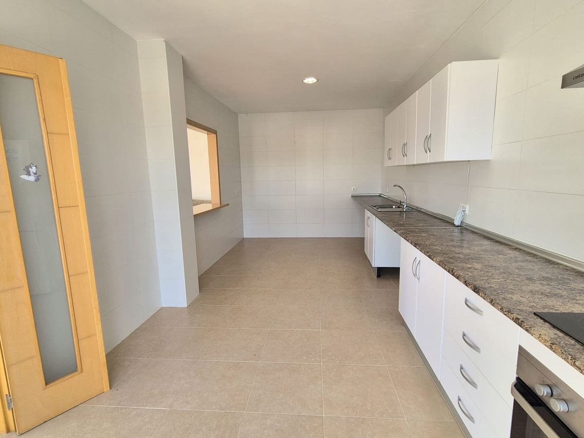 Chalet de 3 habitaciones en Coín en venta con piscina garaje - 475.000 € (Ref: 9656768)