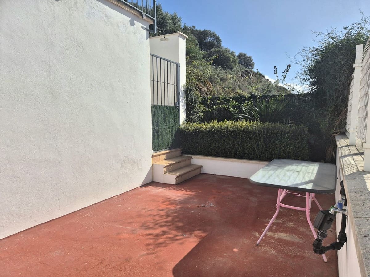 Chalet de 3 habitaciones en Coín en venta con piscina garaje - 475.000 € (Ref: 9656768)