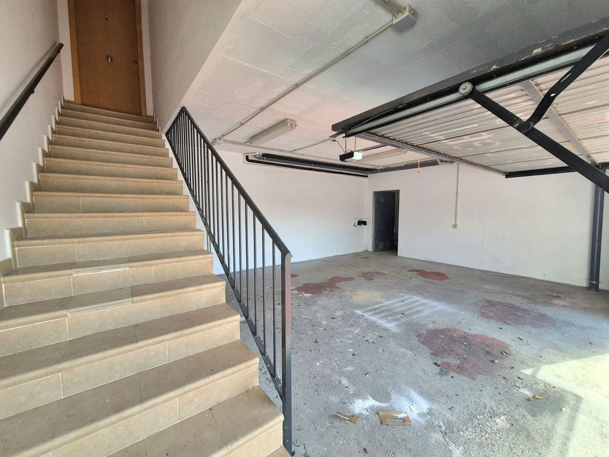 Chalet de 3 habitaciones en Coín en venta con piscina garaje - 475.000 € (Ref: 9656768)