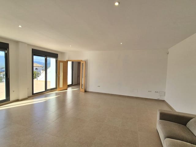 3 sypialnia Willa na sprzedaż w Coín z basenem garażem - 475 000 € (Ref: 9656768)