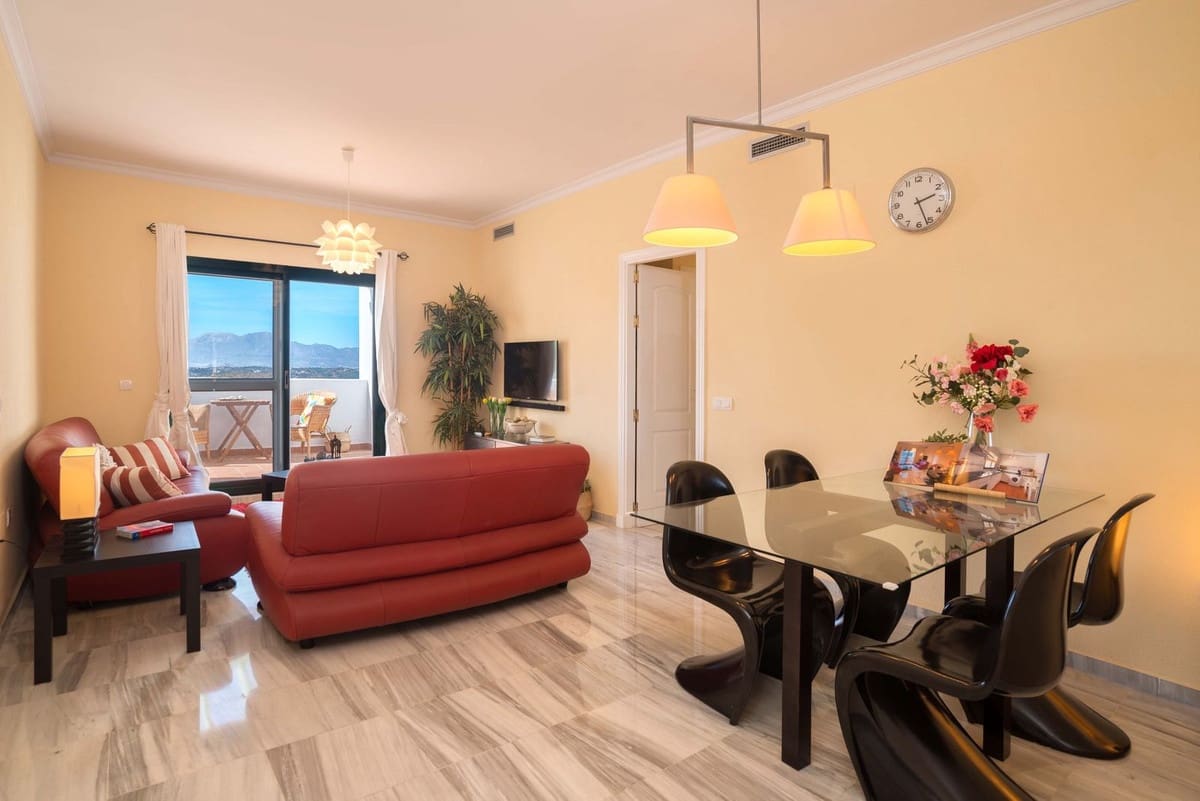 2 bedroom Apartment for sale in Alhaurin Golf with pool garage - € 299,000 (Ref: 9667076)