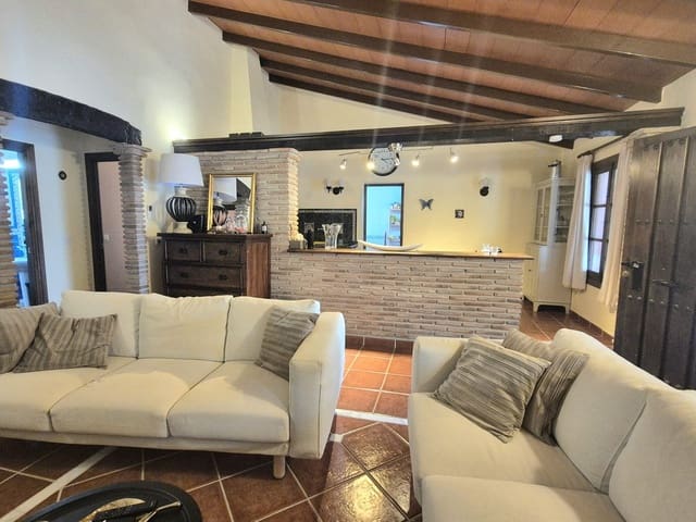 2 soverom Finca/Herregård til salgs i Alhaurín el Grande med svømmebasseng garasje - € 365 000 (Ref: 9716672)