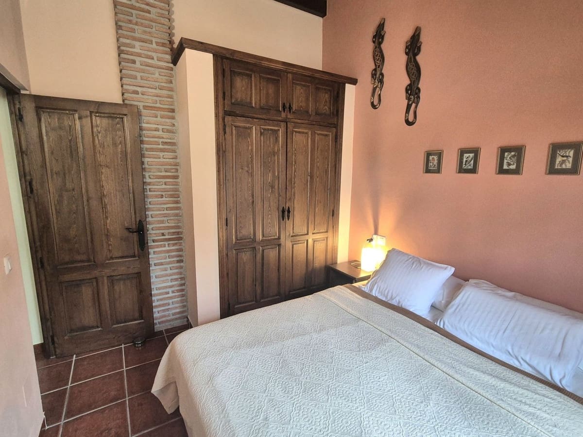 2 bedroom Finca/Country House for sale in Alhaurin el Grande with pool garage - € 365,000 (Ref: 9716672)