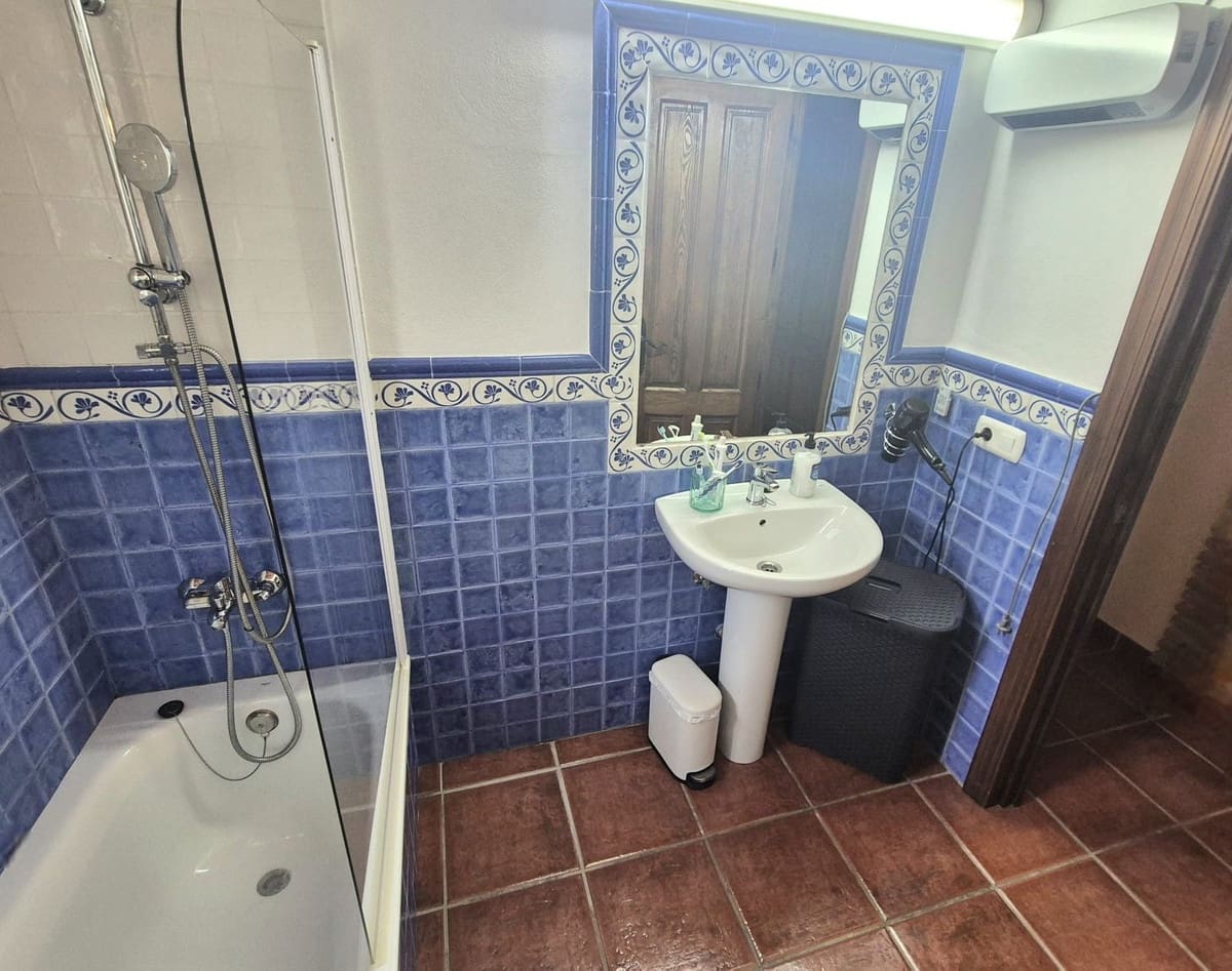 2 bedroom Finca/Country House for sale in Alhaurin el Grande with pool garage - € 365,000 (Ref: 9716672)