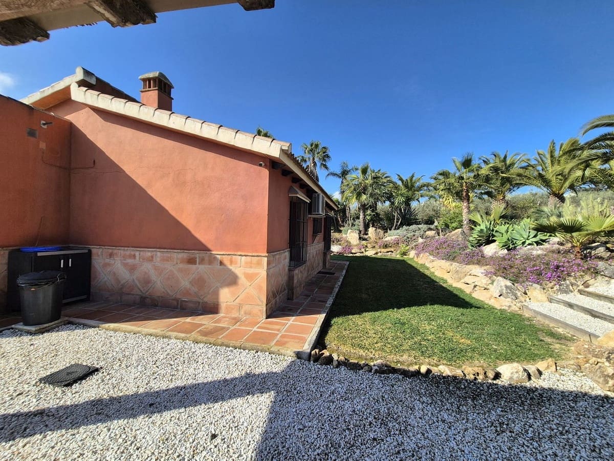 2 bedroom Finca/Country House for sale in Alhaurin el Grande with pool garage - € 365,000 (Ref: 9716672)