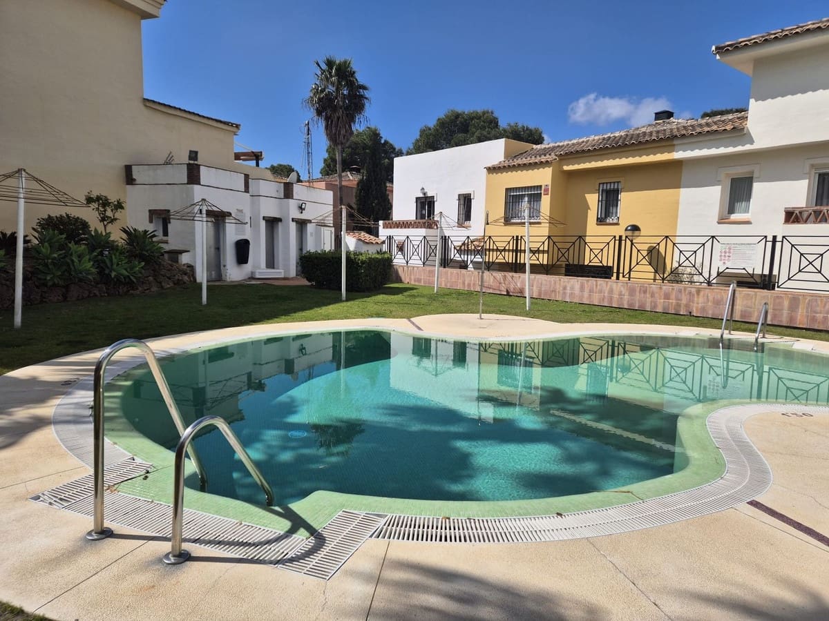 3 chambre Maison de Ville à vendre à Alhaurin Golf avec piscine garage - 360 000 € (Ref: 9720581)