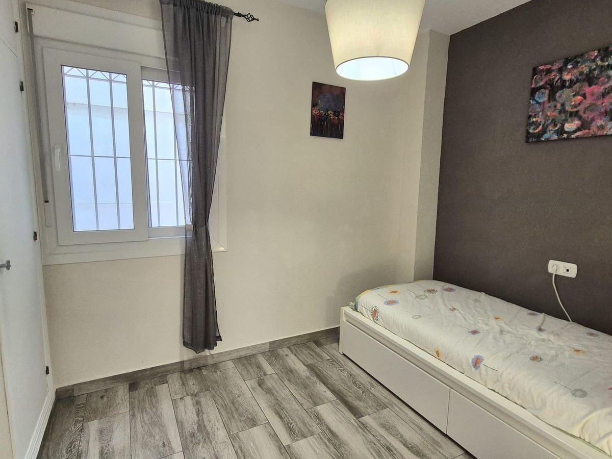 Apartamento de 2 habitaciones en Las Lagunas de Mijas en venta con garaje - 284.900 € (Ref: 9731572)