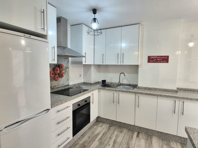 2 soveværelse Lejlighed til salg i Las Lagunas de Mijas, Mijas med garage - € 284.900 (Ref: 9731572)