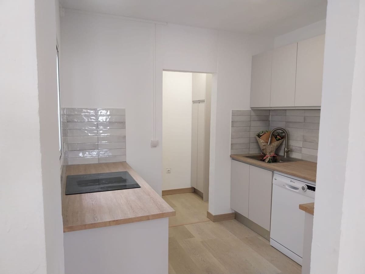Casa de 2 habitaciones en Coín en venta - 235.000 € (Ref: 9838268)